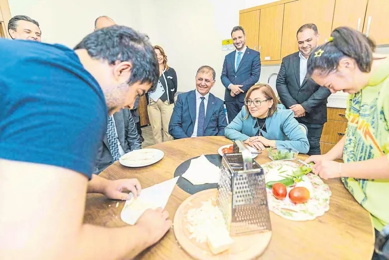 Tugay, sosyal projeleri yerinde inceledi