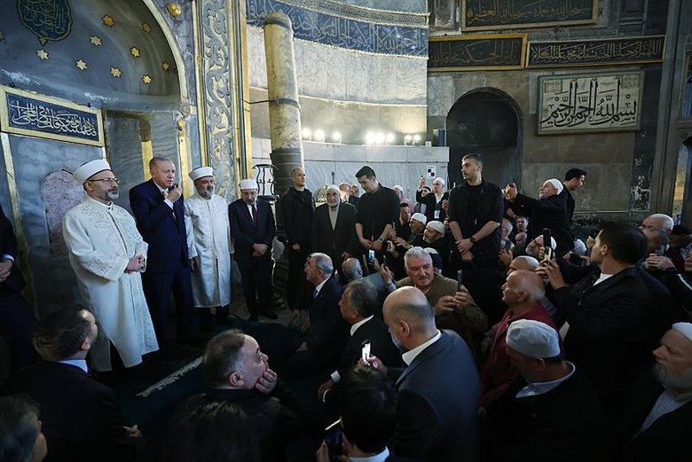 Başkan Erdoğan’dan Ayasofya’da dua: Ayrılığa düşmeyeceğiz, bir olacağız beraber olacağız