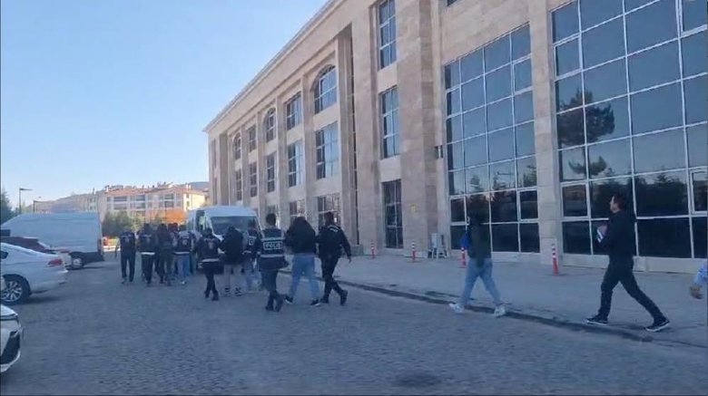 Kütahya’da fuhuş operasyonu: 3 kişi tutuklandı