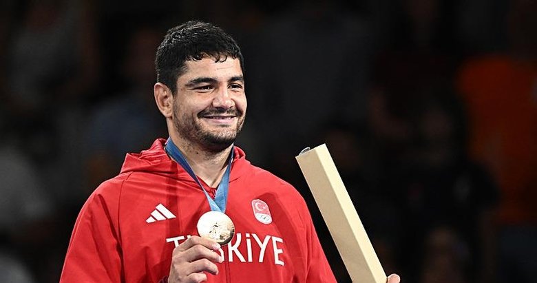 Bronz aldı, güreşi bıraktı