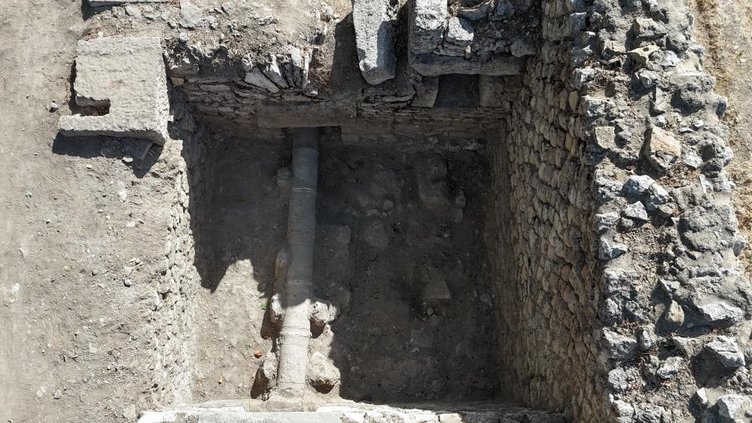 Kazı çalışmalarında ortaya çıktı! Çanakkale’de 2 bin yıllık temiz su iletim hattı bulundu