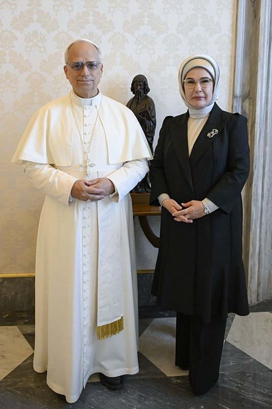 Emine Erdoğan’dan Papa 14. Leo’ya ziyaret