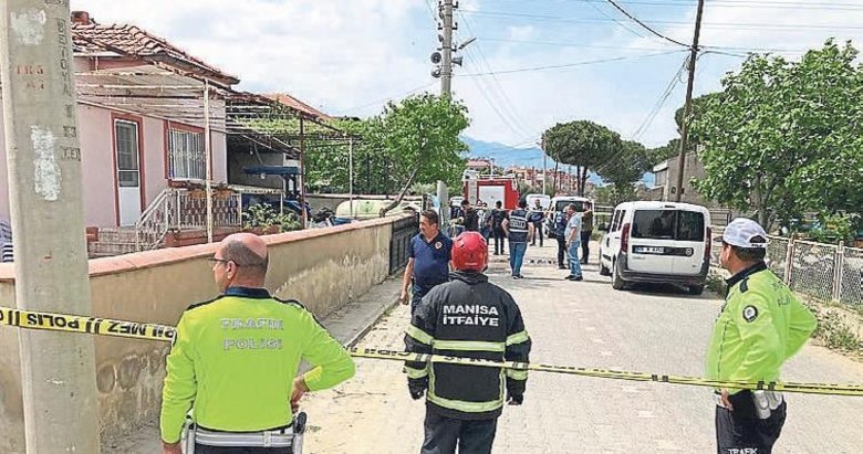 Tarım makinesine kolunu kaptırdı