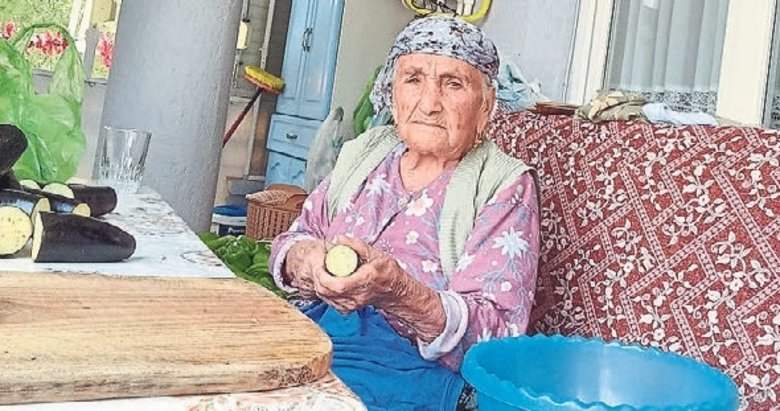 96 yaşında azmiyle gençlere taş çıkartıyor