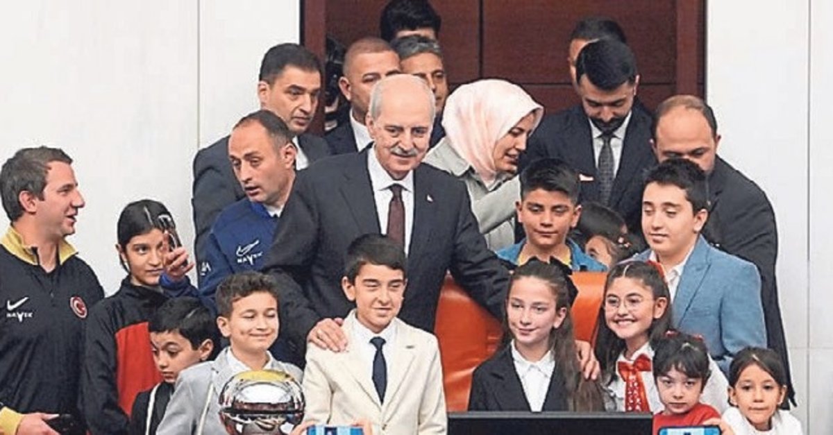 TBMM'de 23 Nisan özel oturumu