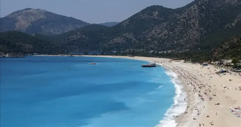 İzmir’de feci ölüm! Denizde fenalaşan kişi hayatını kaybetti