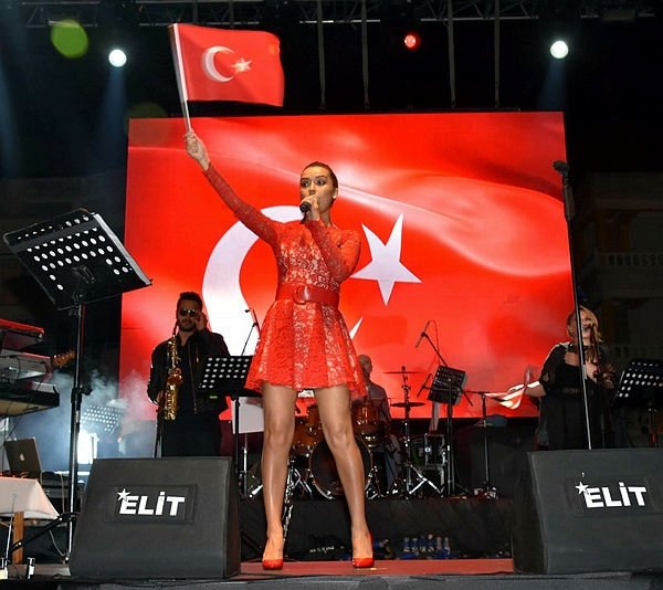 İzmir’de konser coşkusu