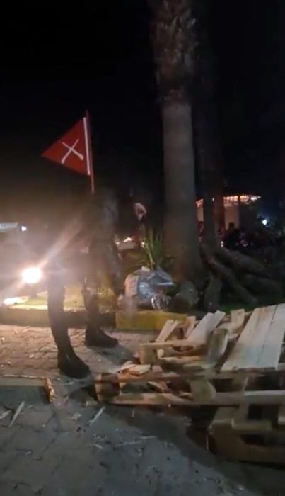 Murat Kekilli: İnsanların canı yanarken hâlâ siyaset yapmak gerçekten çok üzücüydü!