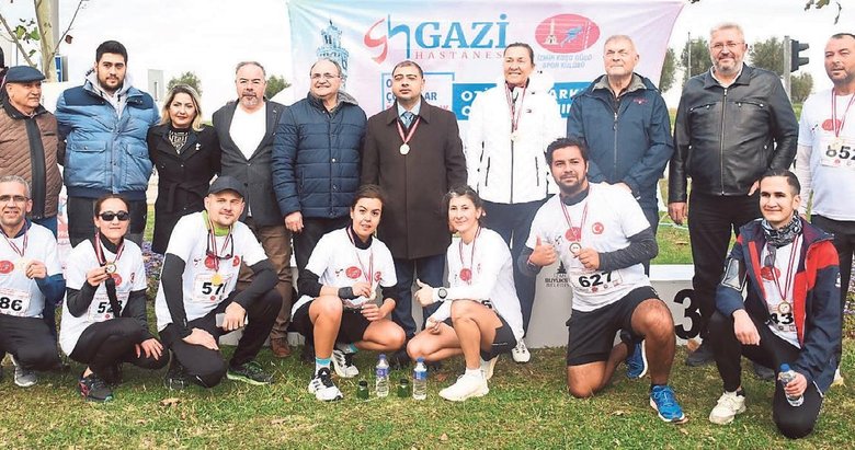 Otizmli çocuklar yararına koştular