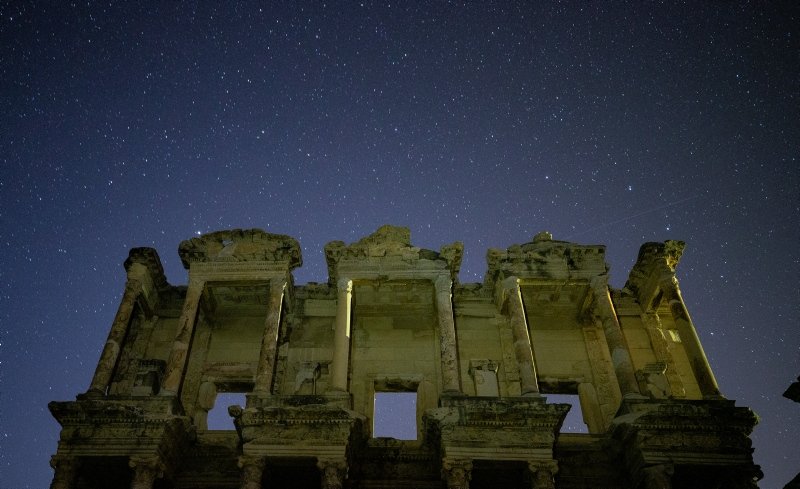 Efes Antik Kenti’nde yıldızların görsel şöleni