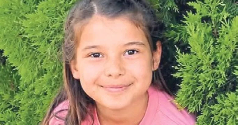 9 yaşındaki Ada lösemiye yenildi
