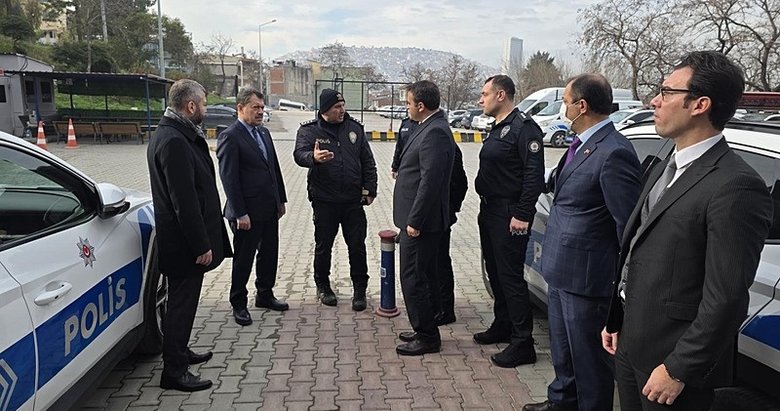İzmir Cumhuriyet Başsavcısı Ali Yeldan emniyet birimlerini ziyaret etti