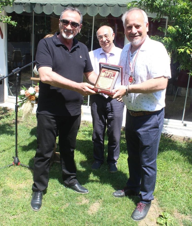 Salihli Lisesi’nin 1982 mezunları 40 yıl sonra buluştu