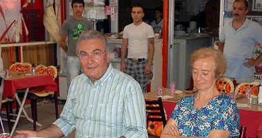 Deniz Baykal’ın eşi hayatını kaybetti!
