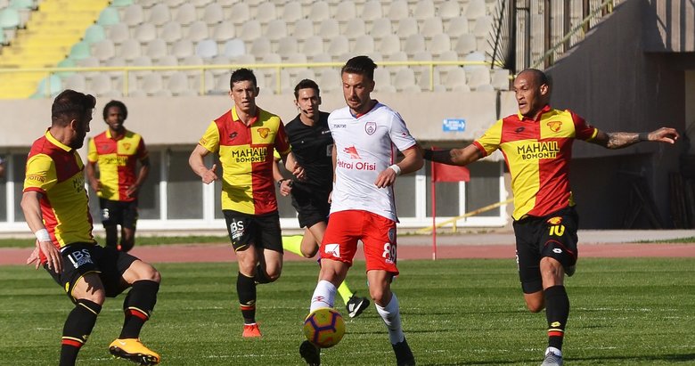 Göztepe-Altınordu maçında gol düellosu