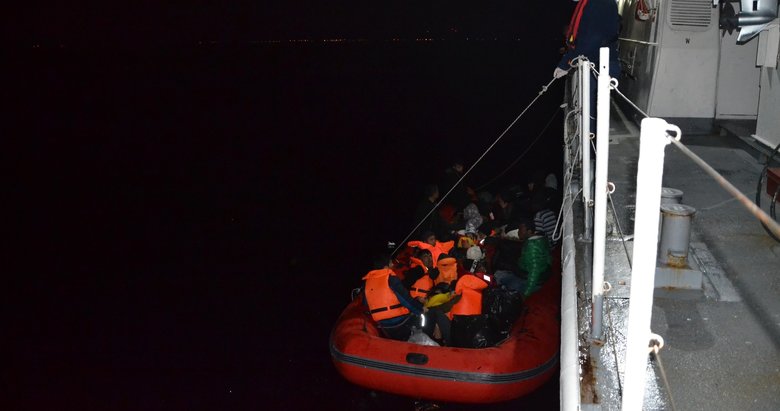 Midilli’den geri itilen göçmenleri yine sahil güvenlik kurtardı