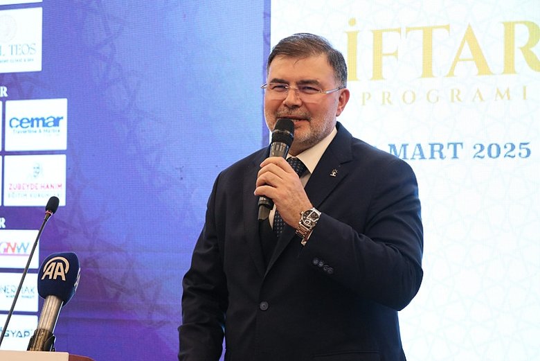 İzmir’de MÜSİAD, şehit aileleri ve kimsesiz çocuklara iftar verdi