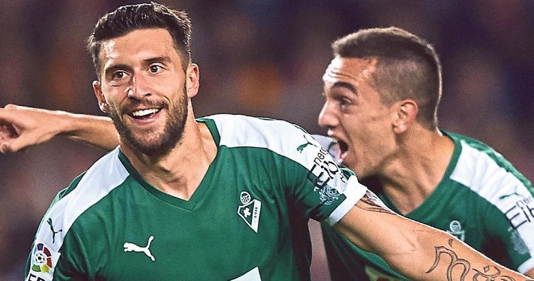 Aslan şova başladı