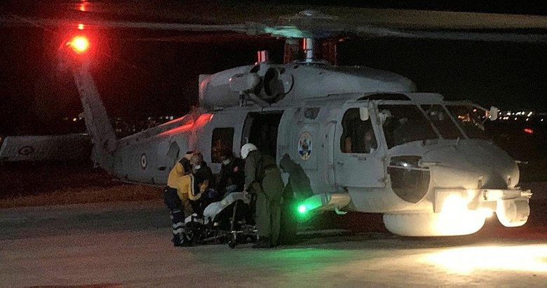 Deniz Kuvvetleri Komutanlığı helikopteri erken doğum riski olan Öznur için havalandı