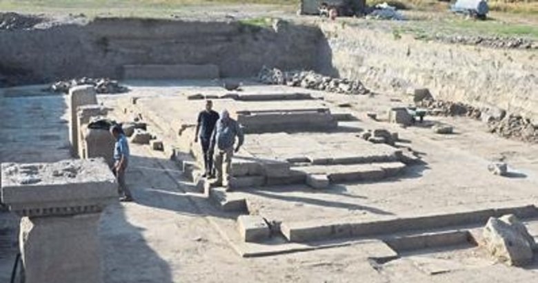 2 bin 500 yıllık Zeus tapınağı ortaya çıkarıldı