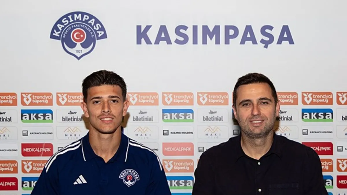 Manisa FK Cheikne Sylla ile el sıkıştı