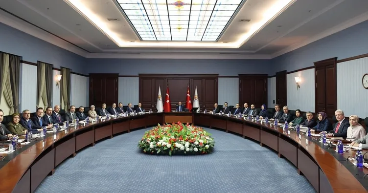 AK Parti MYK Başkan Erdoğan liderliğinde toplandı
