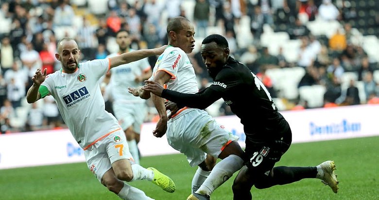 Beşiktaş lider Alanyaspor’u yendi