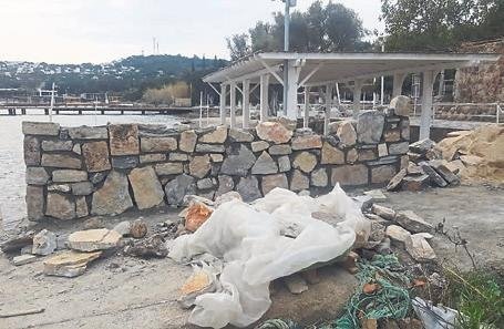 Turgut Yılmaz’ın duvarı yıkıldı