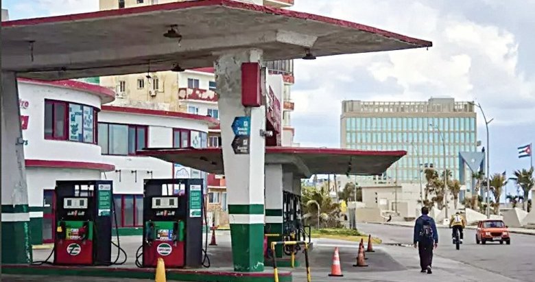 Küba’da yakıt krizi: Oteller kapanmaya başladı