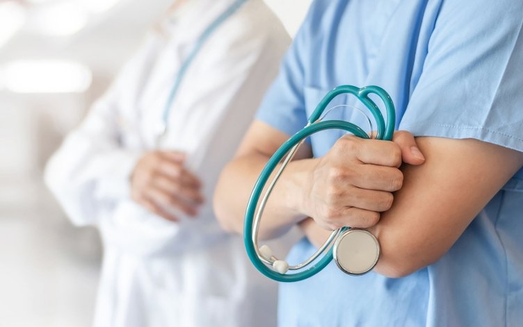 Aile hekimliğinde yeni düzenleme! Ücretlendirme ve hizmet günlerinde değişiklik