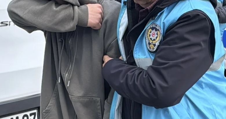 İzmir’de korkutan iddia: ’Okul saldırısı hazırlığı’na 8 gözaltı!