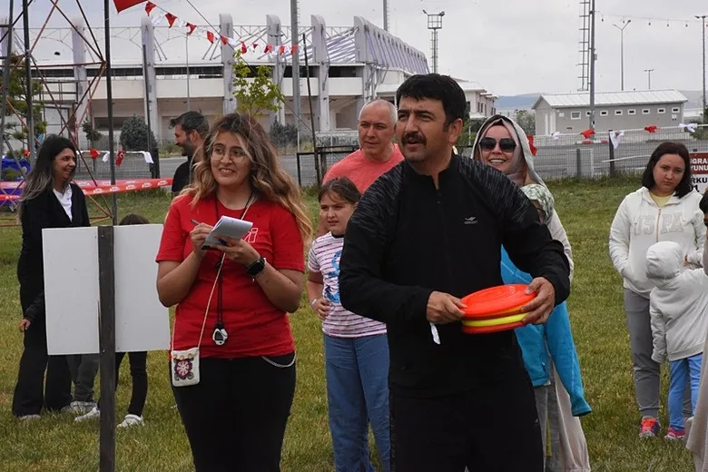 afyonkarahisarda-50-aile-dogayla-bulustu-cocuklar-dijital-ekranlari-kampta-unuttu-1784980231234.jpeg