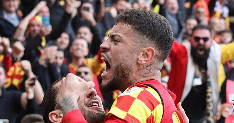 Romulo’ya açık çek