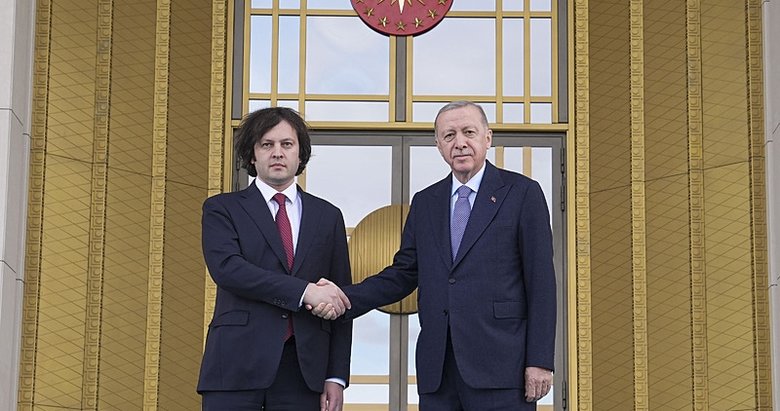 Gürcistan Başbakanı ile ortak basın toplantısında Başkan Erdoğan’dan önemli açıklamalar