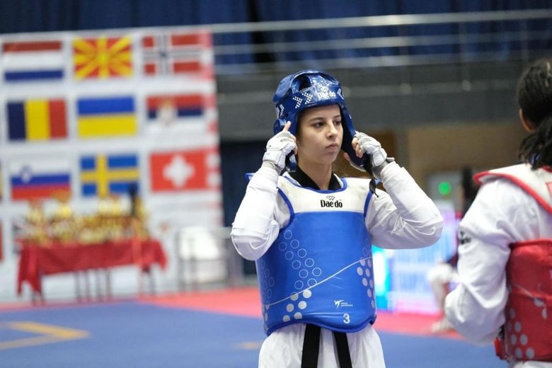 Ailesi ’kendisini korumayı öğrenir’ düşüncesiyle spora başlattığı Hatice, şampiyon oldu