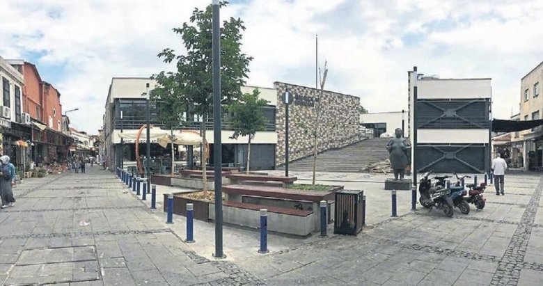 İzmir Büyükşehir’den fiyasko meydanı