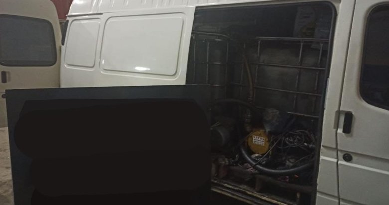 Tank içerisinde gizlenen tonlarca litre kaçak akaryakıt ele geçirildi