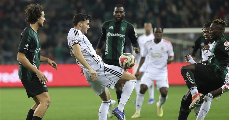 Kartal zirveyi bırakmadı!