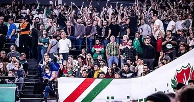 Karşıyaka’da kombineler satışa çıktı