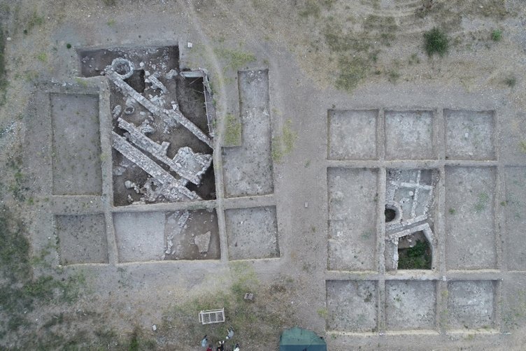 Urla’da fantastik kazı: 2500 yıllık mitolojik yaratıklar ve araba yarışlarıyla süslenmiş lavabo bulundu!