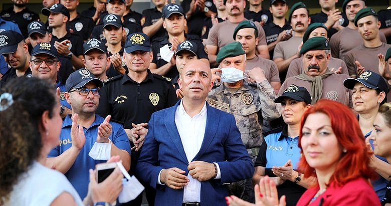 İzmir’e atanan Mersin Emniyet Müdürü Şahne kente veda etti