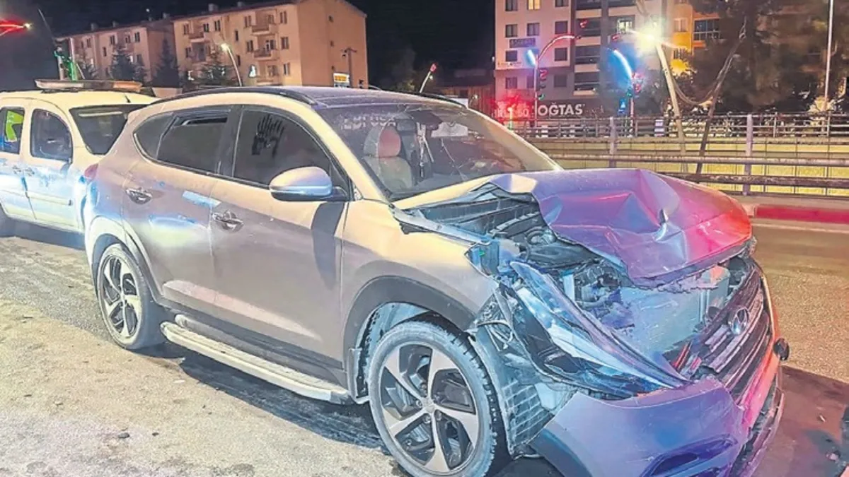 Uşak’ta trafik kazası: 2’sı çocuk 6 yaralı