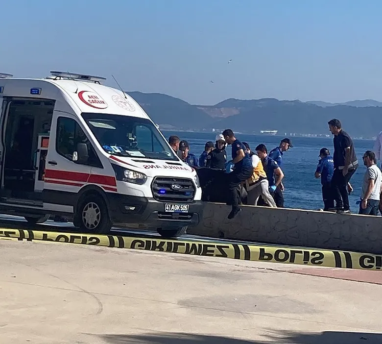 3-kardesin-denizdeki-sir-olumu-kurtarma-cabasi-mi-intihar-mi-1787566392476.jpeg