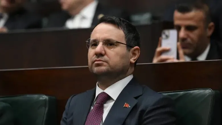 bakan-gurlek-acikladi-muhsin-yazicioglu-sorusturmasinda-25-kisi-gozaltina-alindi-1783929553251.png