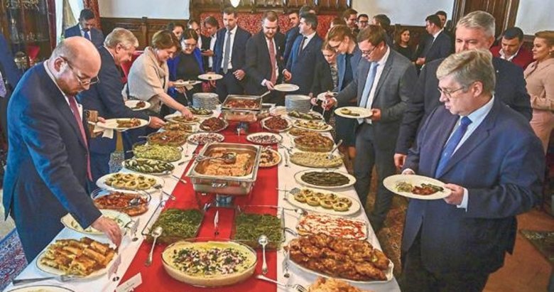 Moskova Büyükelçiliği’nde Ege’nin yemekleri tanıtıldı