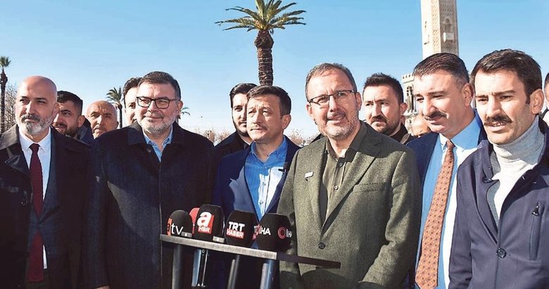 İzmir’i mega projelerle dünya markası yapacağız