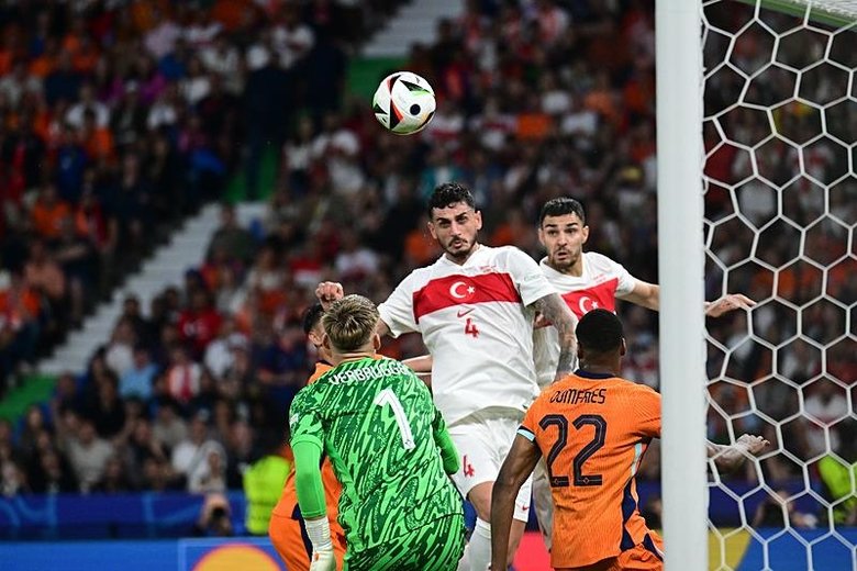 ’Bizim Çocuklar’ EURO 2024’e veda etti! Hollanda 2-1 Türkiye | MAÇ SONUCU