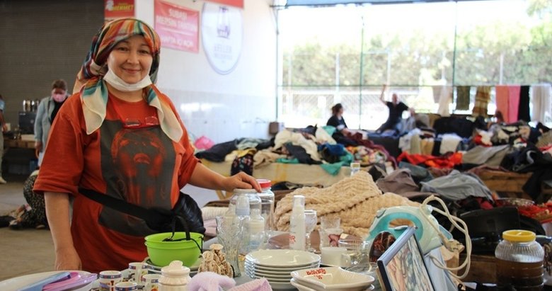 Aydın’daki ’Bit Pazarı’na vatandaşlar yoğun ilgi gösteriyor