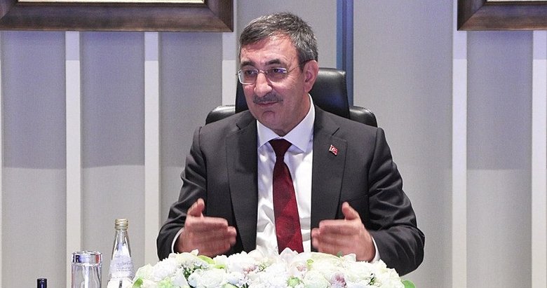 Cevdet Yılmaz: Sanayide dönüşüm cari açığı iyileştiriyor
