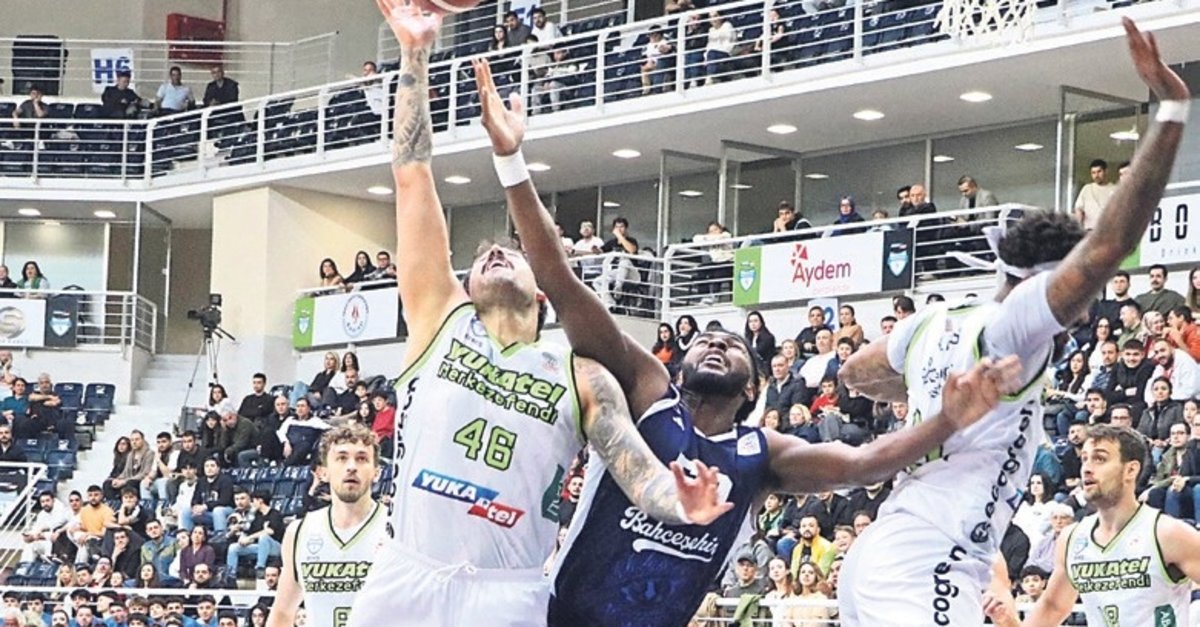 Merkezefendi evde galibiyeti unuttu